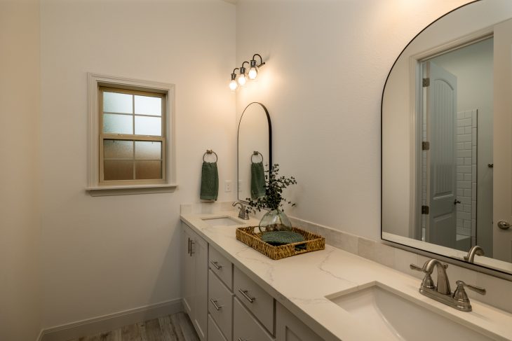 Guest Bathroom - The Penny Floor Plan by N&B Homes - Amarillo, Texas